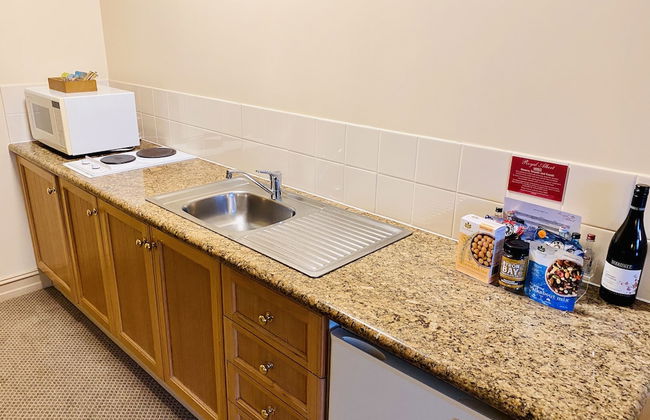 Royal Albert Hotel - Photo 51