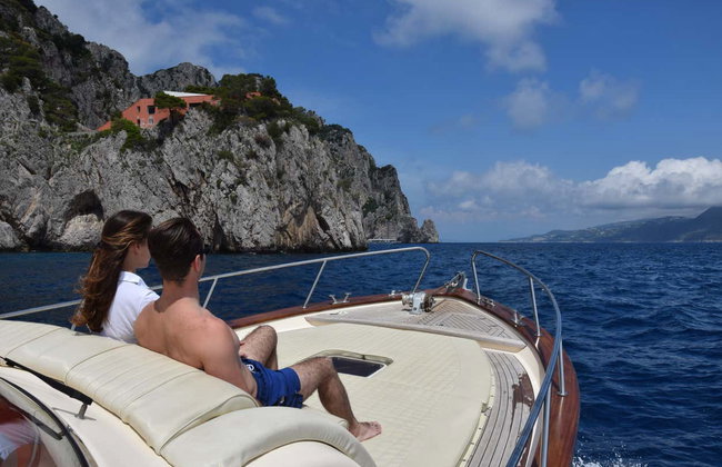 Excursão à ilha de Capri + Grutas Branca e Verde - Foto 4