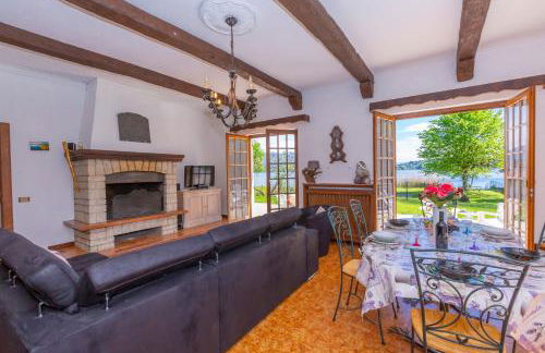 Villa Martine Au Bord Du Lac - Happy Rentals - Foto 13