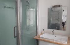 Entre les places, spacieux, calme, idéalement situé parking gratuit - Foto 12