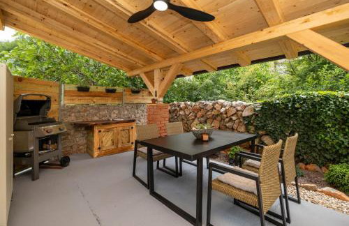 Relaxing Holiday Apartment - Photo 13