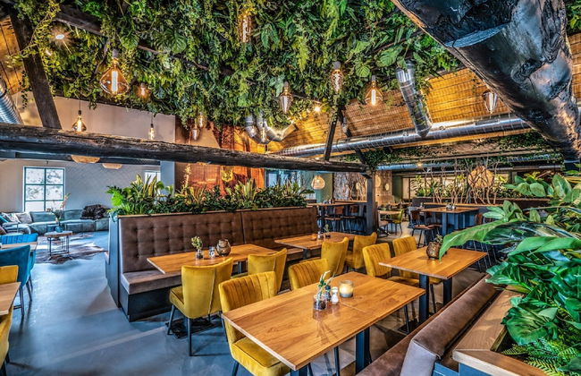 Lodge in Schaijk Near Green Forests - Photo 19