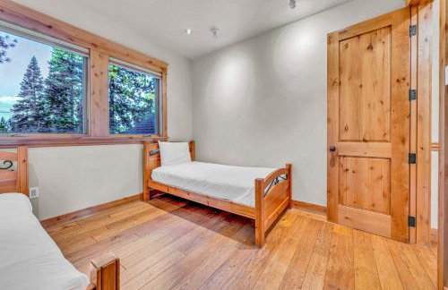 Tahoe Island Retreat Hot Tub & Game Room - Foto 18