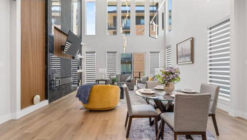 Luxurious Newly Built 5 BR 6 Bath Home w/ Rooftop - Foto 2, Other