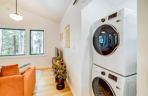 Peaceful Mendocino Cottage Surrounded By Redwoods - Photo 14