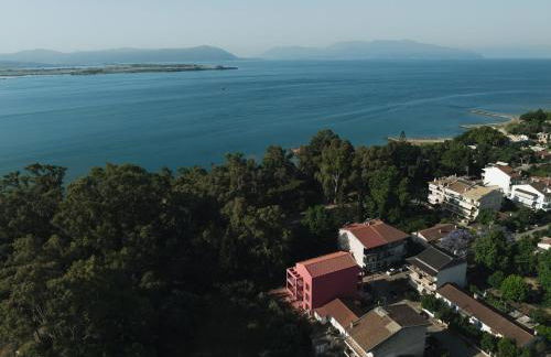 AKTI SEASIDE SUiTES - Photo 4