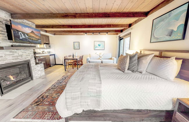 Willows - CoralTree Residence Collection - Photo 2