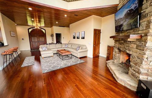 Mount Ever After - Photo 19