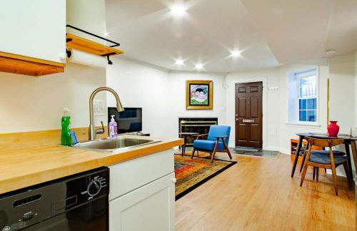 A Classy Corner of DC Minutes walk to Dupont Circle - Foto 14