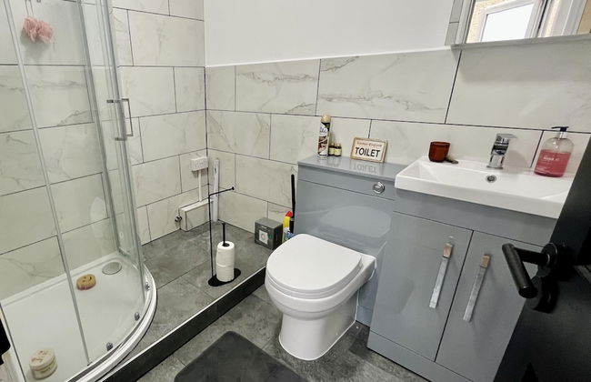 Newly Refurbished 1-bed Apartment in Croydon Se25 - Foto 14