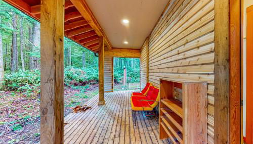 The Hideaway - Photo 3