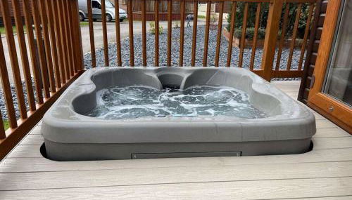 Mandarin Lodge with Hot Tub - Foto 4