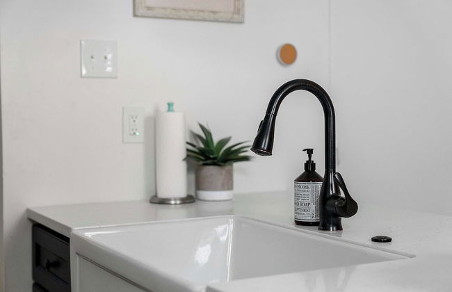 Morrill Modern Retreat Desirable Marion Village! - Foto 17