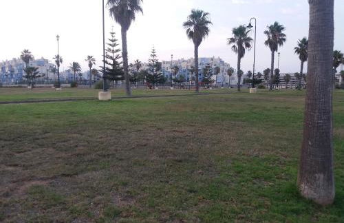 Sol todo el año en Roquetas de Mar - Foto 18