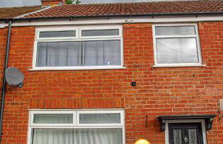 2BR Home in Manchester near Etihad Stadium with Parking - Foto 9