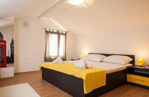 Apartments Fiona - away from city crowds - Foto 9