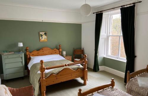 Beautiful Listed Mansion with incredible woodland views - Photo 53