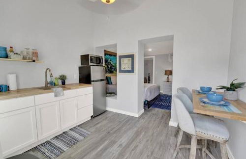 The Dolphin Watch Near the Beach in FWB - Unit 7 - Photo 7