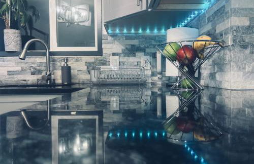 Amazing Poconos House . Sauna/Hot Tub/Private Pool - Foto 36