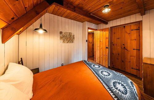 Nine Sides Lodge- Cozy A-Frame makes base camp for ADK Adventures - Foto 11