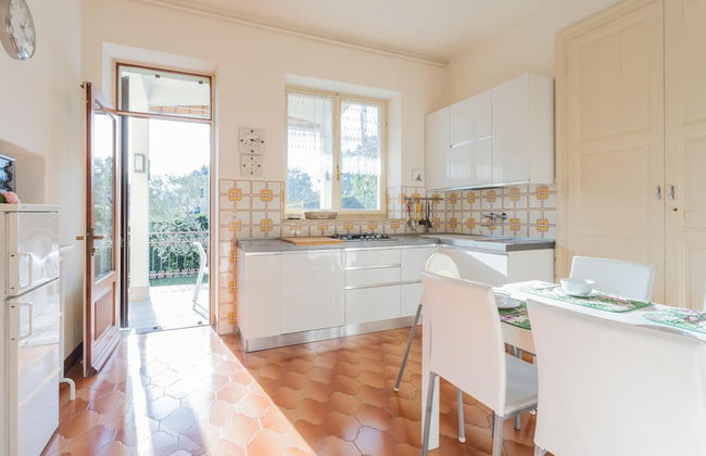 Villa Ida in Lenno With 3 Bedrooms and 2 5 Bathrooms - Photo 11