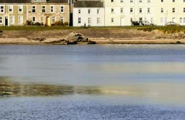 Beside the Bay - Photo 6