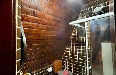 Chalé Romântico Salesópolis - banheira de hidromassagem e condomínio resort - Foto 9