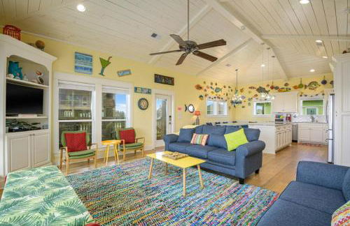 BEACHFRONT with DECK Hot Tub and View and Cargo Lift Sleeps 14 - Foto 20