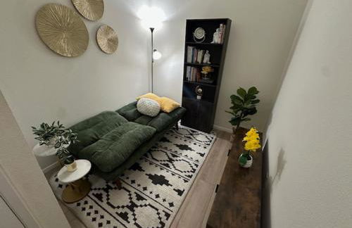 Stylish Gaslamp 1BR Den Patio Walk Everywhere - Foto 2