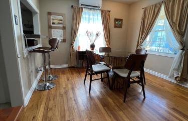 Lakewood beautiful 2 bedrooms with huge backyard - Photo 2