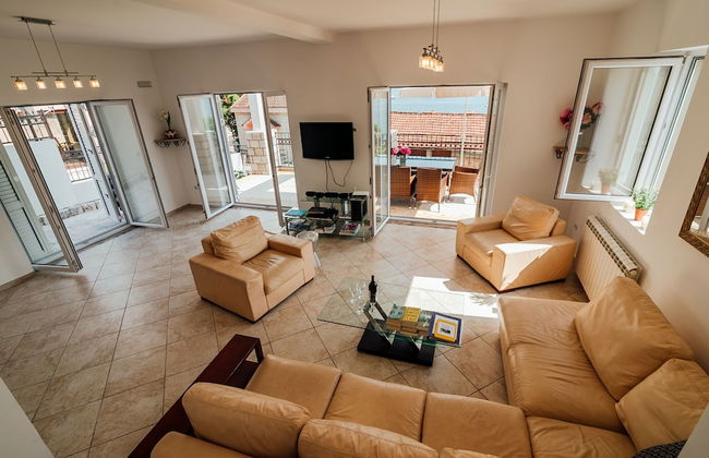 Spacious Family 4BR Seaside House, Fantastic Sea Views, 20 Meters to Beach - Foto 30