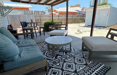 Beachside Bliss - Breakfast, Walk to Schooners, Sleeps 15, Fenced Privacy - Foto 47