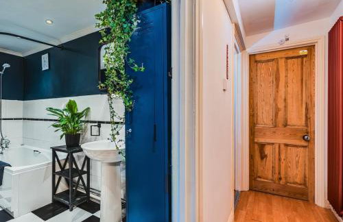 Pet-friendly flat w/ garden patio & smart tv - Foto 17