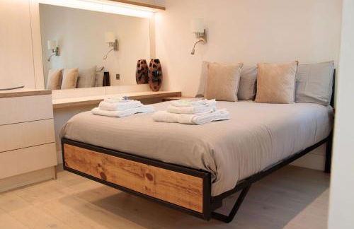 Coastal Courtyard with Hot Tub, Greatstone - Foto 19