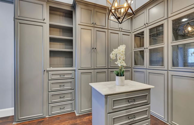 7BR Lakefront Haven Pool Hot Tub Gated 4acres - Foto 24