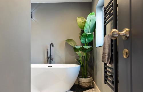 Farmyard House - Photo 13