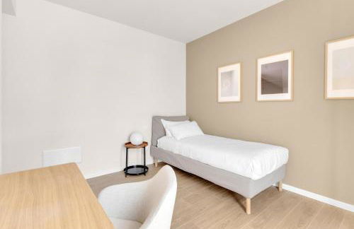 Airy Apartments with Balcony & Garage by NDP rent - Foto 24