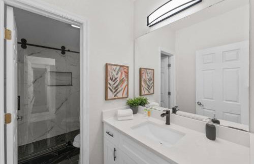 451 Davenport 5BR House with Heated Pool and Grill - Foto 24