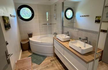 Piscine et villa tout confort au cœur des Alpilles - Photo 12