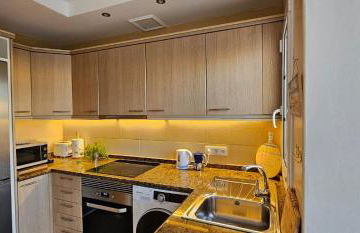 Ocean House - Photo 16