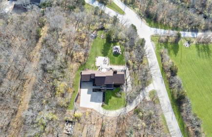 Hillside vacation next to Overland Park Kansas nature trail grill and fun - Foto 43