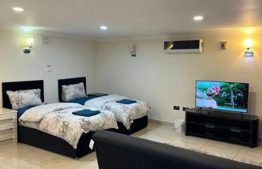 Studio flat Gants Hill with Free Parking - Foto 1