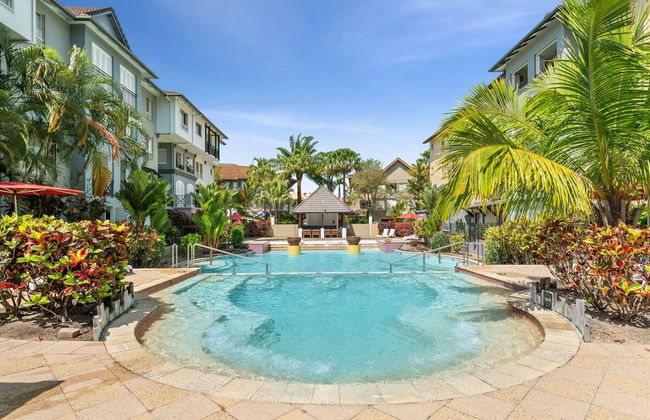 Reef Apartment Cairns - 4 Pools Resort BBQ - Photo 33