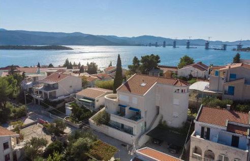 Two-Bedroom Apartment In Klek - Photo 6