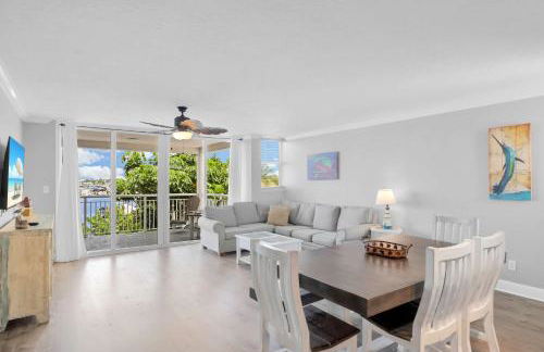 Eleuthera - 2x2 Fully Updated Old Town Waterfront Corner Condo - Photo 5