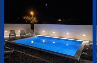 The Setting Sun - Photo 1