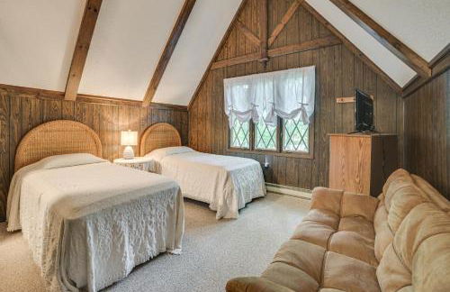 Lake Access Cabin with Deck, Fire Pit and Grill! - Foto 23