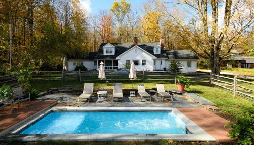Elegant 7BR Estate with Pool & Hot Tub in Berkshires - Foto 4