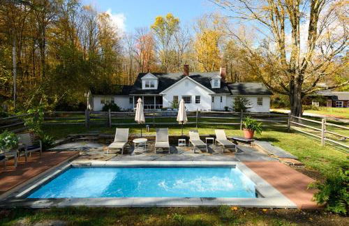 Elegant 7BR Estate with Pool & Hot Tub in Berkshires - Foto 4