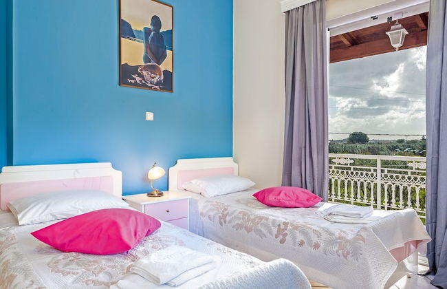 Zante 5 bedroom Villa with private pool and basketball court - Foto 3